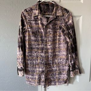 art class Distressed Button-Up Shirt